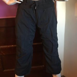 Size 6 lululemon dance studio crop pants